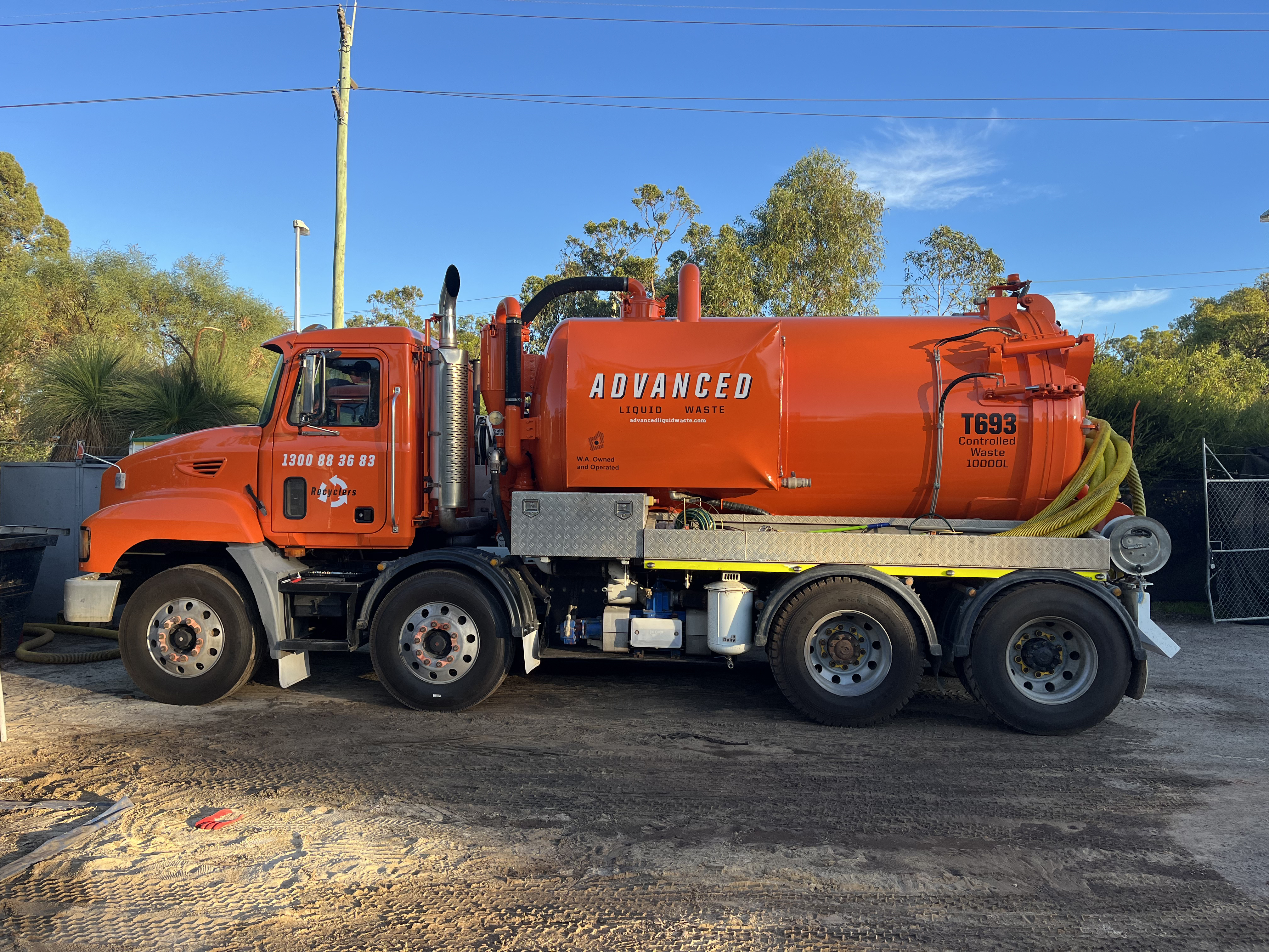 Septic tank cleaning equipment